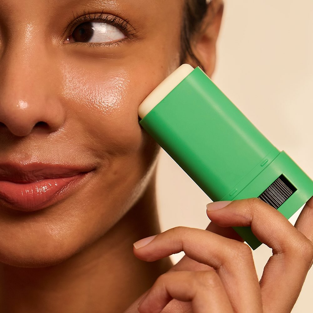 Swipe, shield, shine—sun protection made simple!